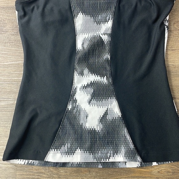 Everlast Women’s Black White Activewear Tank, size small - Picture 9 of 9
